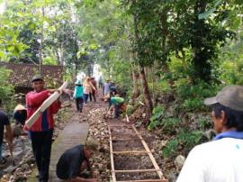 TEMUIRENG II, DANA DESA UNTUK PEMBANGUNAN JALAN LINGKUNGAN